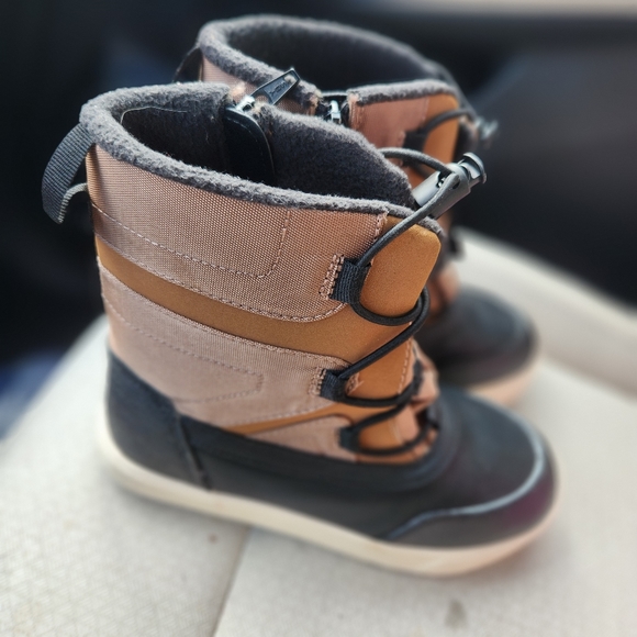 Kids Boots Size 3 - Picture 9 of 9